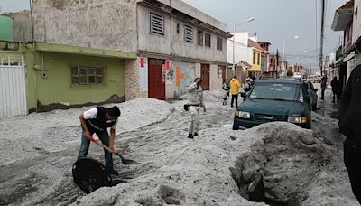 Lluvias y granizo causan inundaciones en distintos puntos de Puebla, México