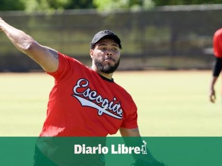 Jimmy Cordero se integra al campamento del Escogido en Boca Chica