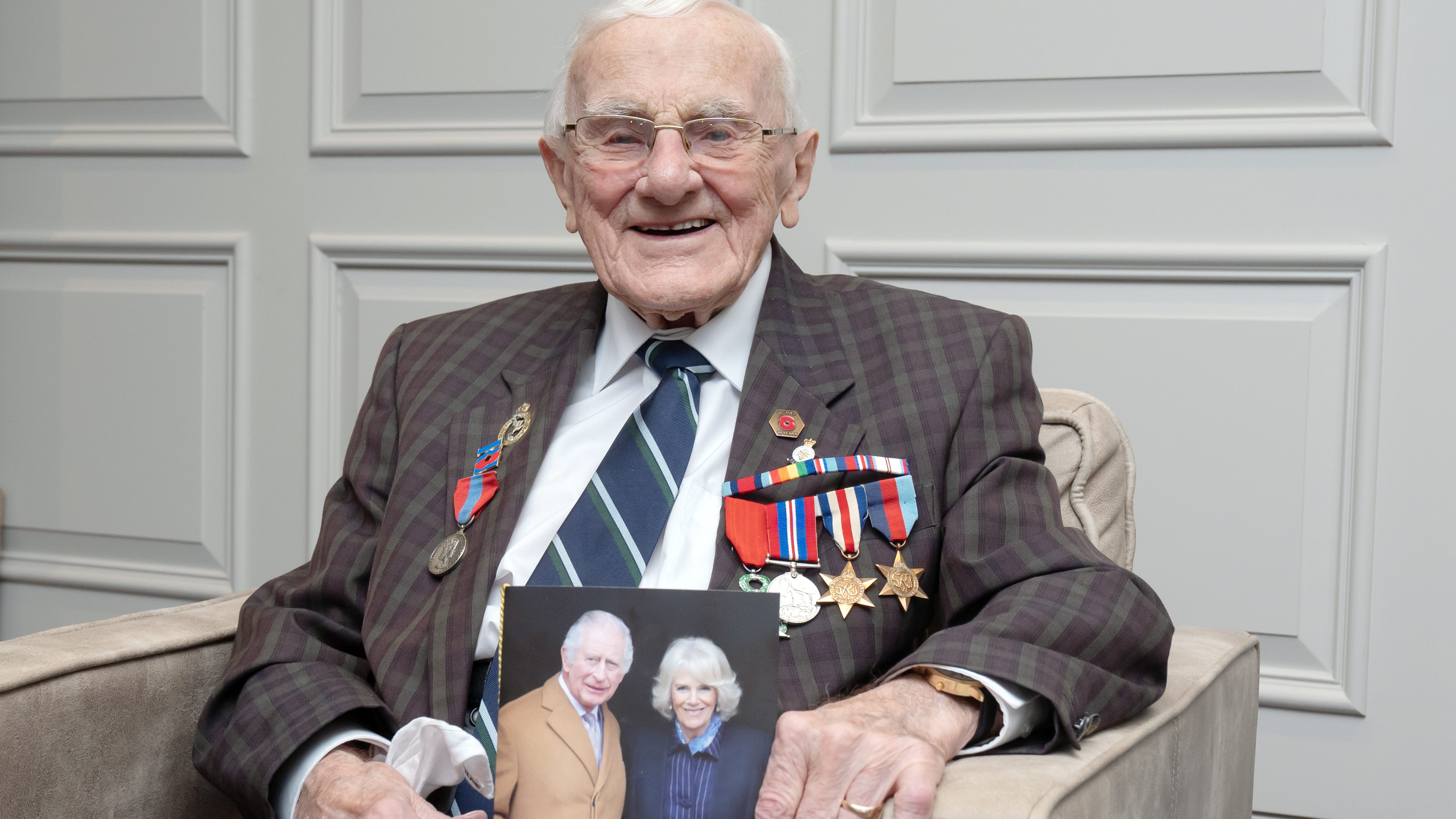 D-Day veteran recalls the horrors of 1944 as he celebrates his 100th birthday