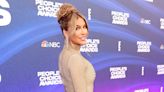 Chrishell Stause’s ‘Classic and Elegant’ Messy Bun at the 2022 People’s Choice Awards Has a $99 Secret: Details