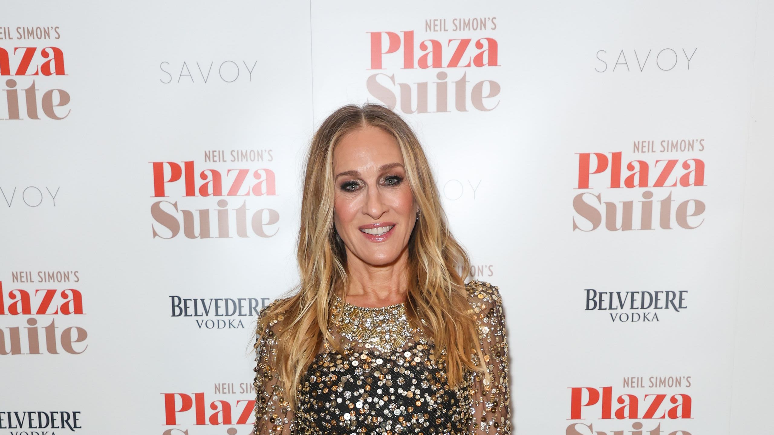 At 59, Sarah Jessica Parker Uses This Cult-Favorite Balm to Melt Away Makeup