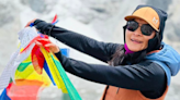 Una alpinista nepalesa bate el récord femenino de ascenso más rápido al Everest