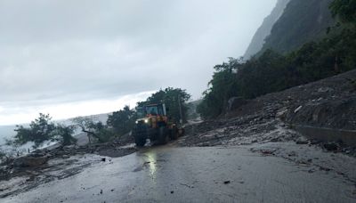 土石流影響！蘇花公路崇德路段封閉 台鐵崇德=和仁間雙線不通