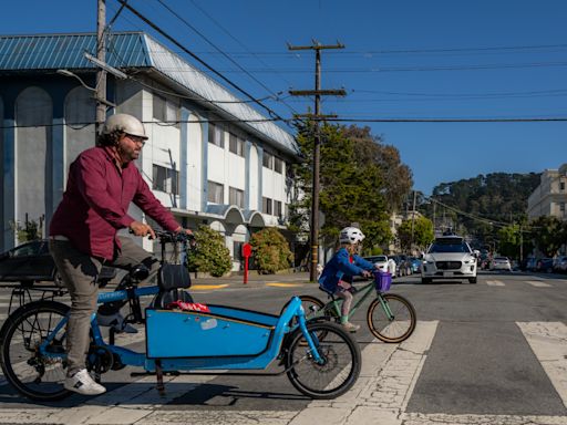 Cyclists can’t decide whether to fear or love self-driving cars