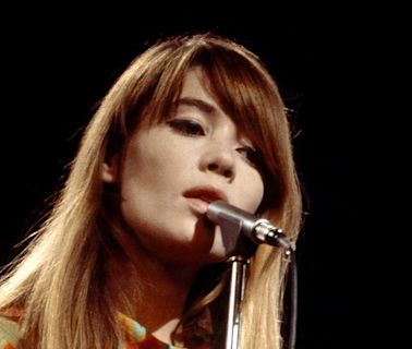 Iconic French singer Françoise Hardy dies aged 80