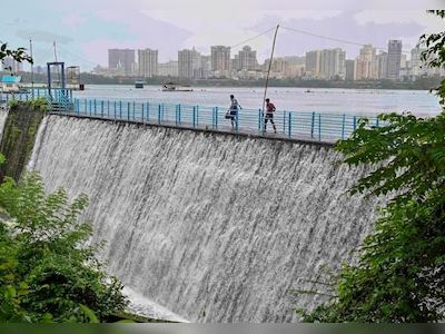 Mumbai rains: One more lake supplying water to city overflows - CNBC TV18