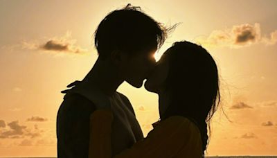 黃子韜海邊擁吻徐藝洋認愛 告白「願我們永遠是我們」 | 影視 - 太報 TaiSounds