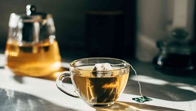 The Best Tea to Help Lower Cholesterol, According to Dietitians