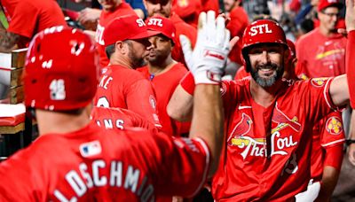 'We put on a good show': Cardinals rally past Cubs with 4-run eighth inning