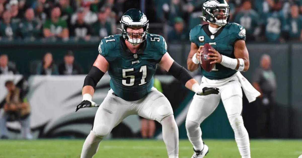 Kelce-Sized Shoes to Fill; Can Eagles' Jurgens Breakout at Center?