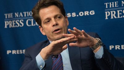 'He Is A Teacher. Most Teachers Are Going Paycheck To Paycheck' Says Anthony Scaramucci About Tim Walz ...