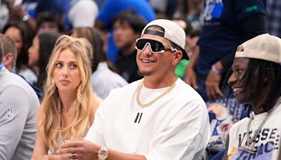 Patrick Mahomes, Dirk Nowitzki among celebrities at Mavs-Wolves Game 3