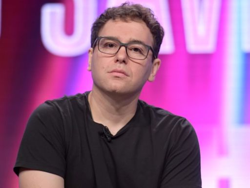 Jon Lovett of ‘Pod Save America’ joins ‘Survivor’ cast