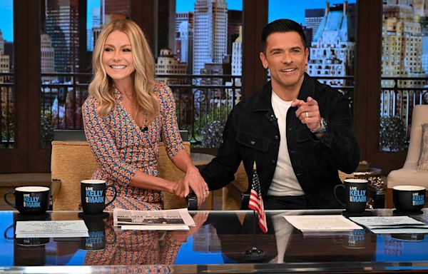 Mark Consuelos Playfully Scolds Live Audience Member for Talking During Show