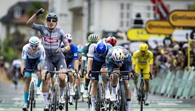 Jasper Philipsen holds off Wout van Aert to take stage 13 sprint at Tour de France