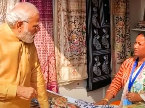 PM Modi highlights the revival of handloom industry in 'Mann Ki Baat'