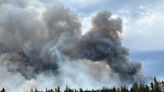 Growing wildfire in central Oregon's Deschutes National Forest triggers evacuations near homes