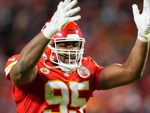 Chiefs Given Props for 'Critical' Retention of Chris Jones