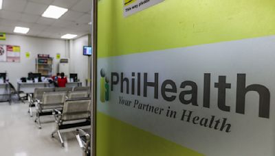 Doctors, healthcare workers urge Marcos to fix PhilHealth fund transfer issue