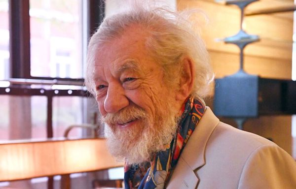 Sir Ian McKellen embraces dramatic new look as he attends play after horror fall