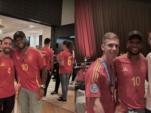 Junior Fernandes estuvo en las celebraciones de España tras el triunfo en la Euro: dedicó emotivas palabras a Dani Olmo