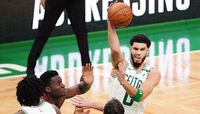 Report: Boston Celtics ‘linked to Danilo Gallinari and TJ Warren’ ahead of 2022 free agency start
