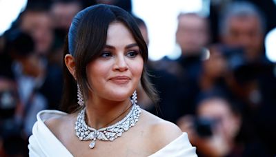 Selena Gomez se emociona hasta las lágrimas en Cannes tras recibir la mayor ovación por su película más loca