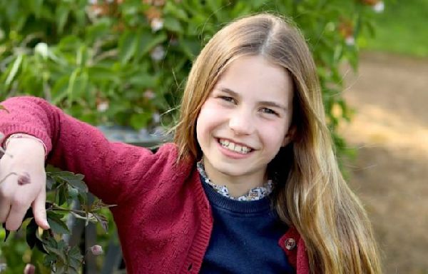 Princess Charlotte turns 9! See the sweet photo from her parents to mark the occasion