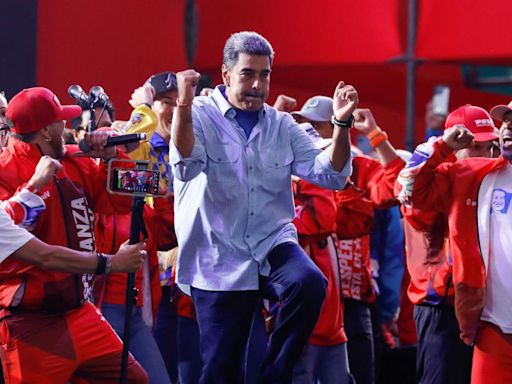 Election campaign closes in Venezuela even as Maduro warns of a 'bloodbath' if he loses