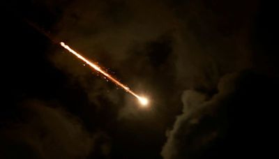 Analysis-Iranian missile strike on Israel shows capability for greater scale, complexity