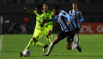 Grêmio 2 x 2 Palmeiras – Estevão brilha e Verdão escapa de derrota no Sul