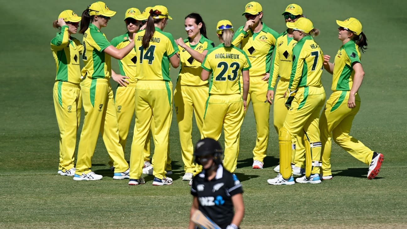 Overs Comparison - AUS Women vs NZ Women 3rd ODI 2020/21 - Cricket Insights | ESPNcricinfo.com