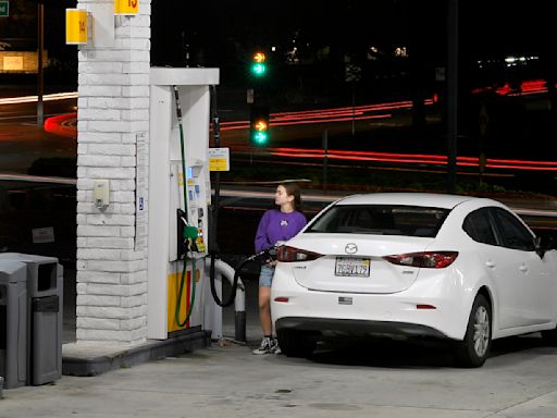 Gas prices: Quebec drivers hit with biggest hikes, Hurricane Beryl threatens U.S. refineries