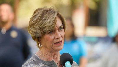 Evelyn Matthei arremete contra Carter por intención presidencial: “No lo veo prendiendo” - La Tercera