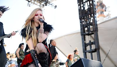 Last chance to get tickets to Avril Lavigne ‘Greatest Hits’ concert at Pine Knob