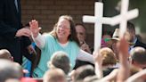 Kentucky homophobe Kim Davis, who denied gay couples marriage licenses, must pay over $360,000