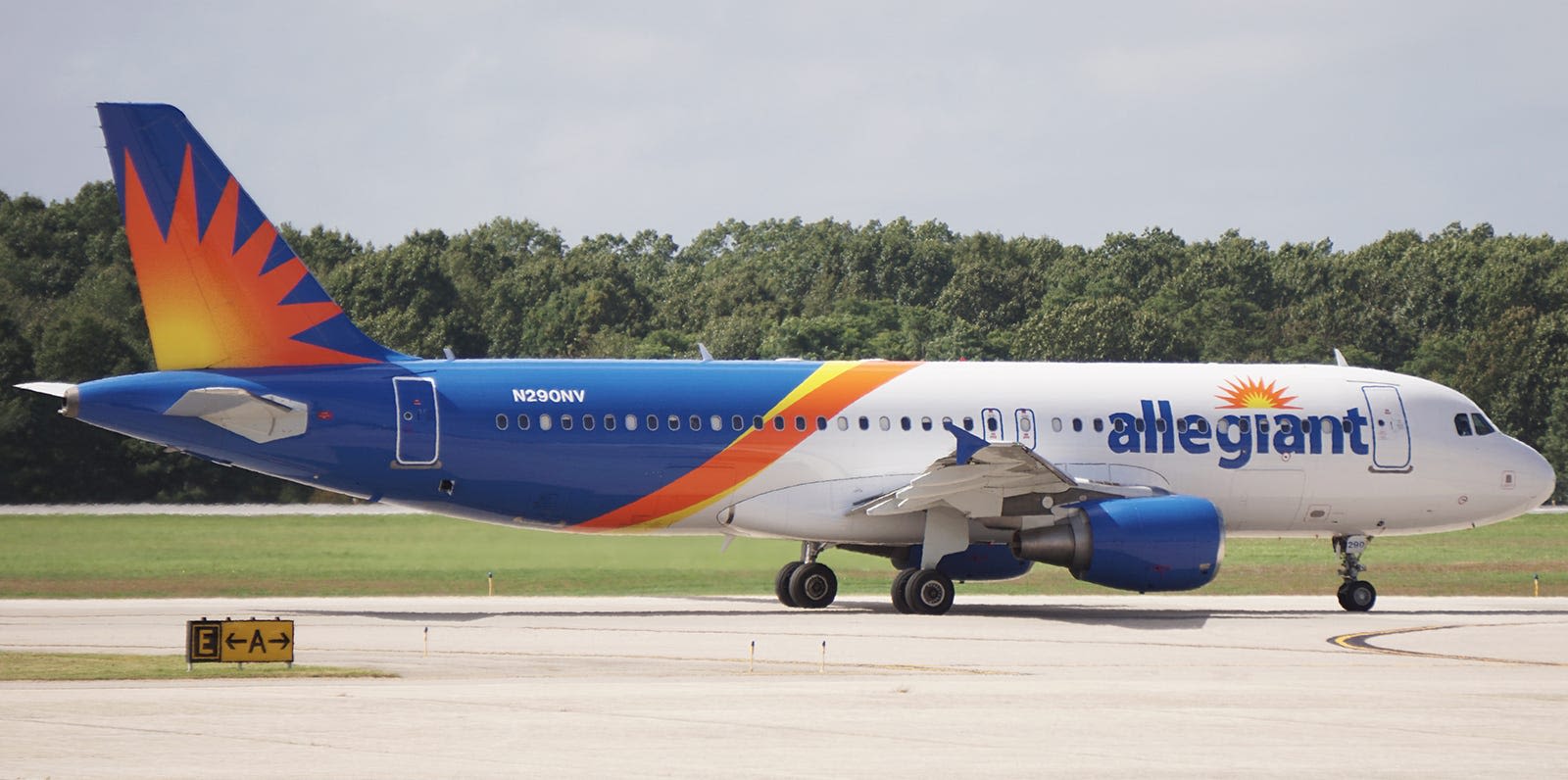 Allegiant adds more than dozen new flights, including several from Florida. Here's where, when