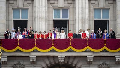 Qual é o sobrenome da família real britânica? Conheça a história