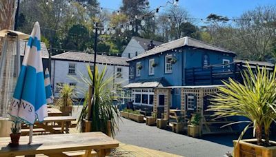 Traditional pub in popular UK seaside village named the best in England