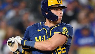 Brewers' Yelich 'not great,' to see back specialist