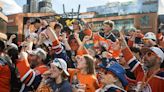 Thousands crowd downtown Edmonton for Game 7 clash between Oilers and Panthers