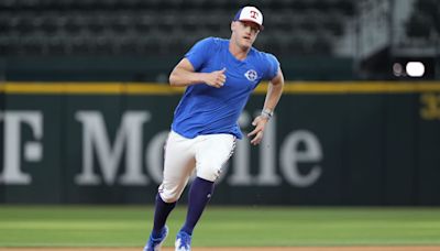 Bruce Bochy: Josh Jung, Evan Carter Inching Closer To Texas Rangers Roster