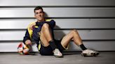 Villares: “Llevar el brazalete de capitán del Deportivo no es un peso, es una recompensa”