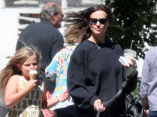 Irina Shayk grabs an ice cream with her daughter Lea