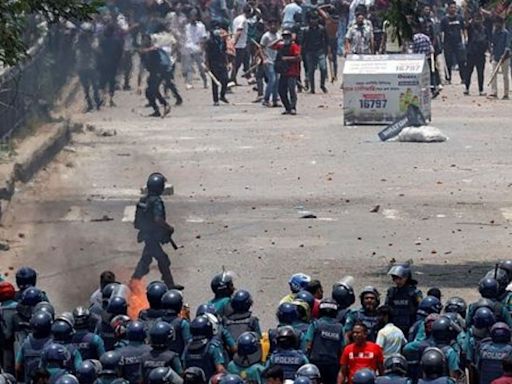 Bangladesh violent protests leave 105 dead, government set to announce curfew: Here’s what happened today | World News - The Indian Express