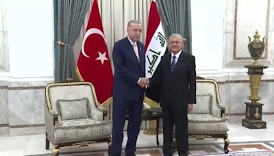 Erdogan se reúne con el primer ministro de Irak en su visita al país