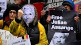 Un tribunal del Reino Unido decide hoy si da luz verde a la extradición de Assange a Estados Unidos