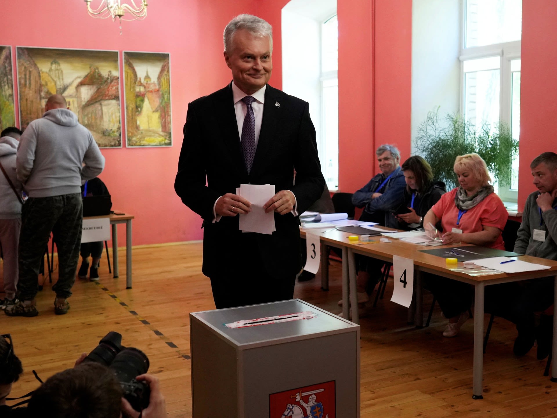 Lithuania’s Nauseda wins first round of presidential election