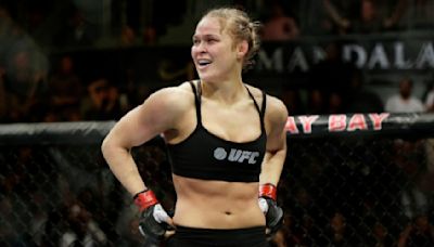 Daniel Cormier goes to bat for Ronda Rousey amidst criticism