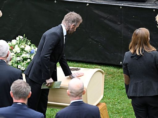 Beckham y Hodgson asisten al funeral de extécnico sueco Sven-Göran Eriksson